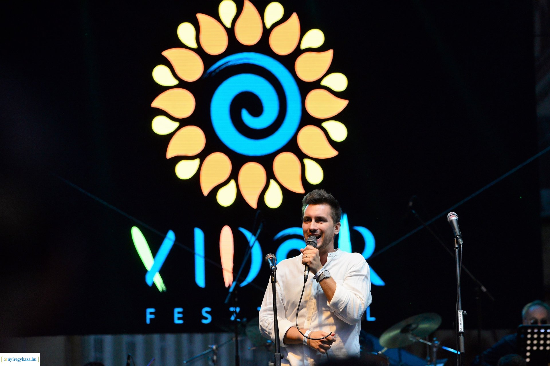 VIDOR hangulat - szombat este