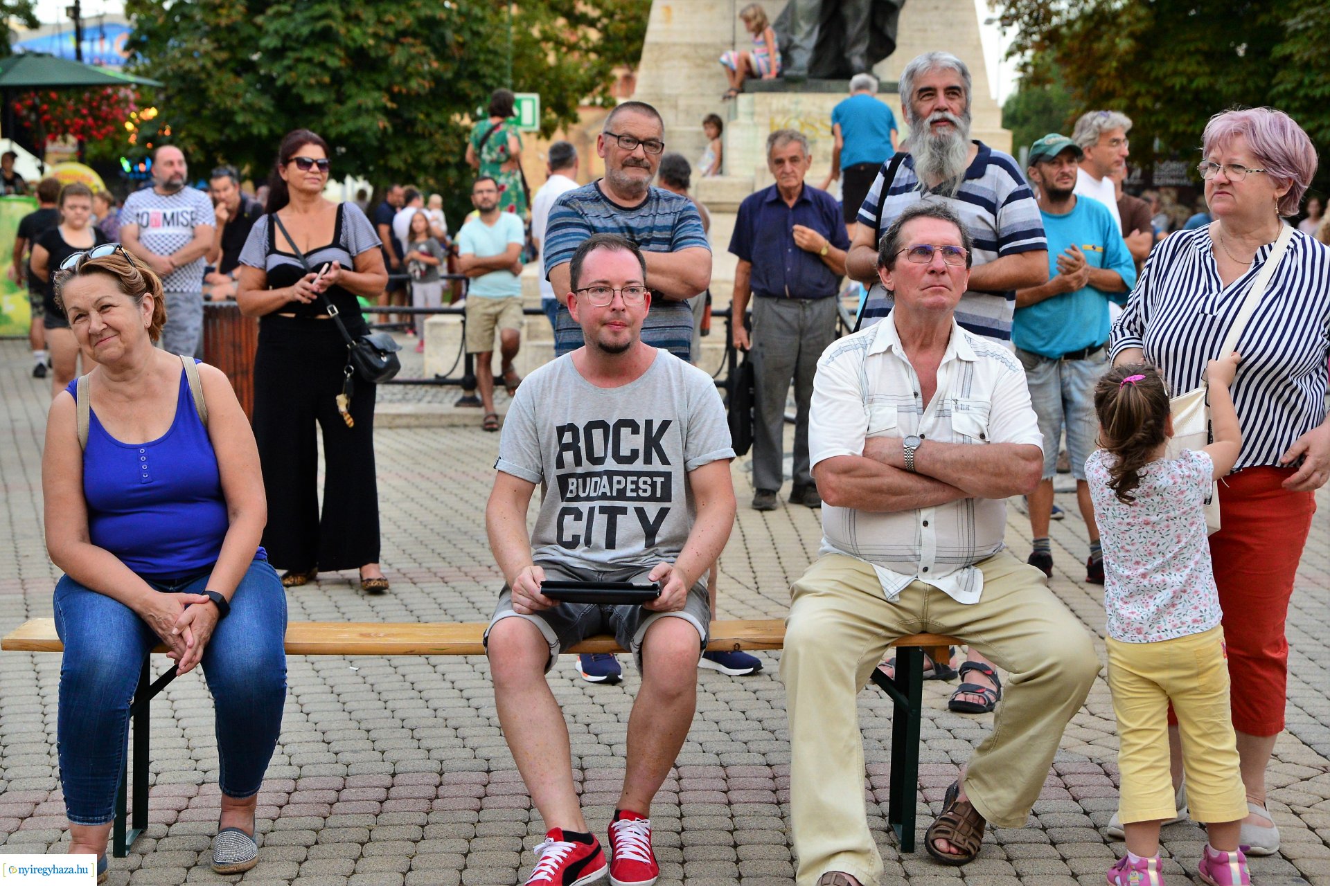 VIDOR hangulat - szombat este