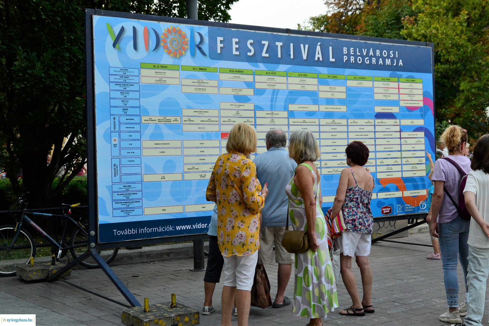 VIDOR hangulat - szombat este