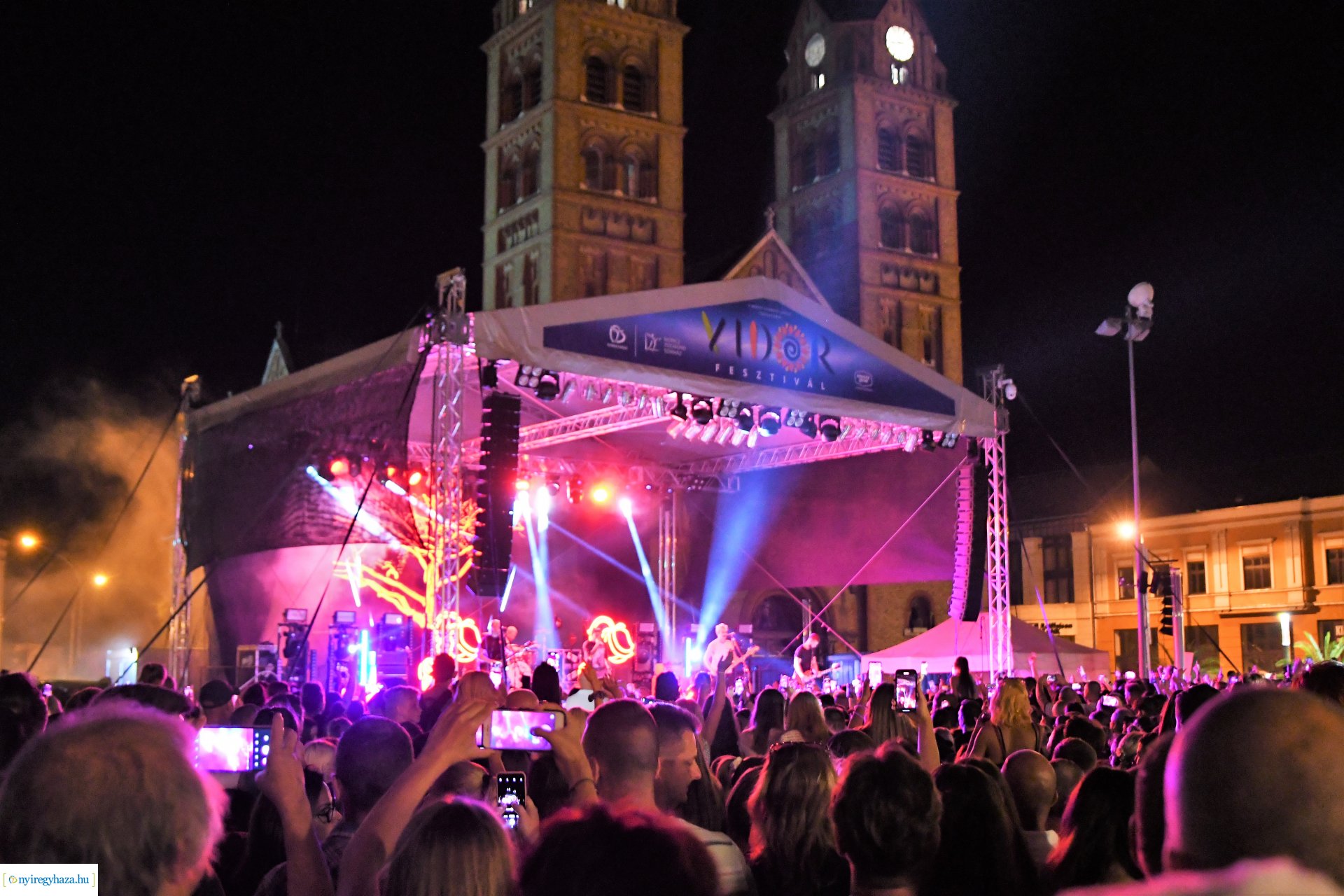 VIDOR hangulat - vasárnap este