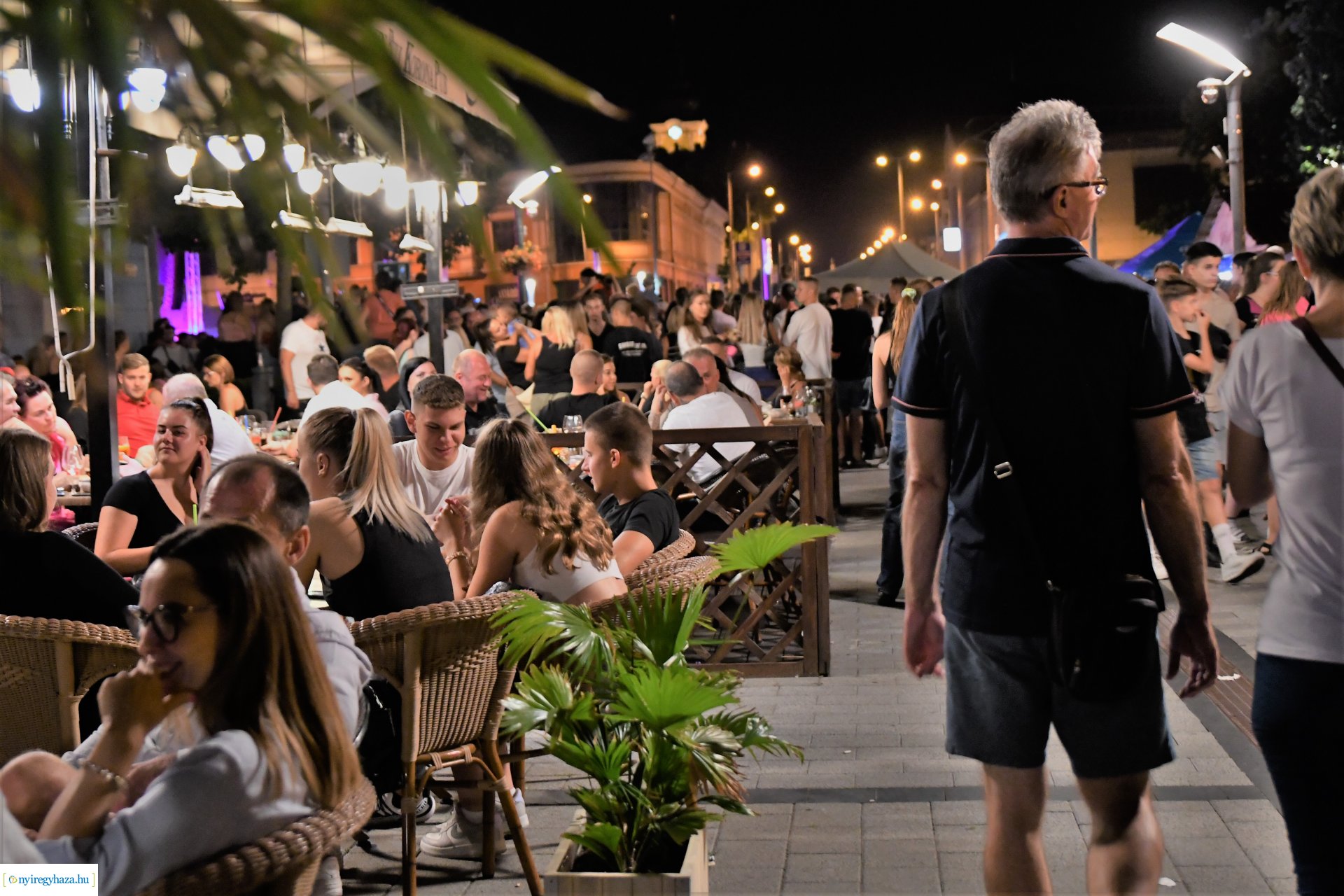 VIDOR hangulat - vasárnap este