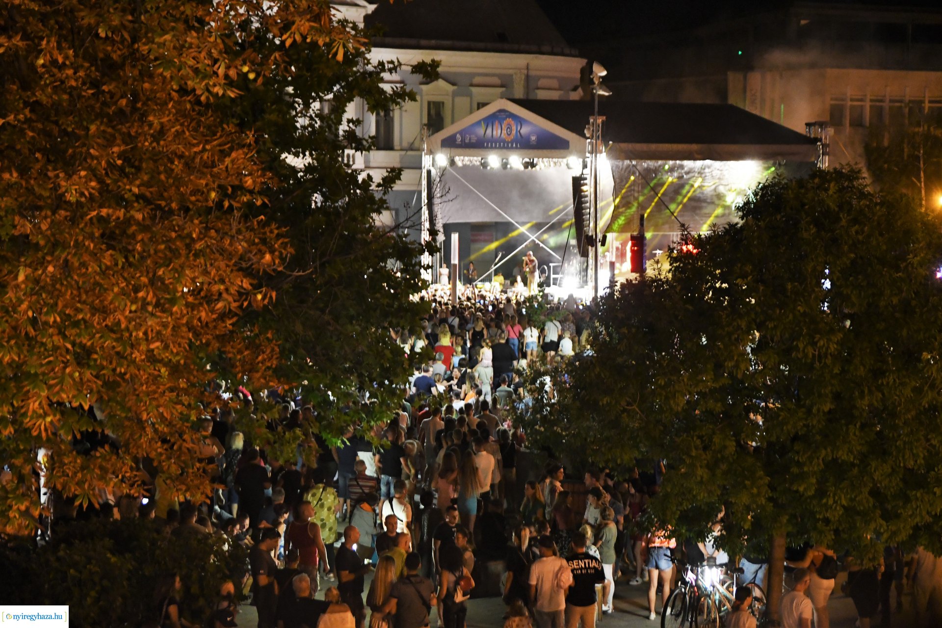 VIDOR hangulat - vasárnap este