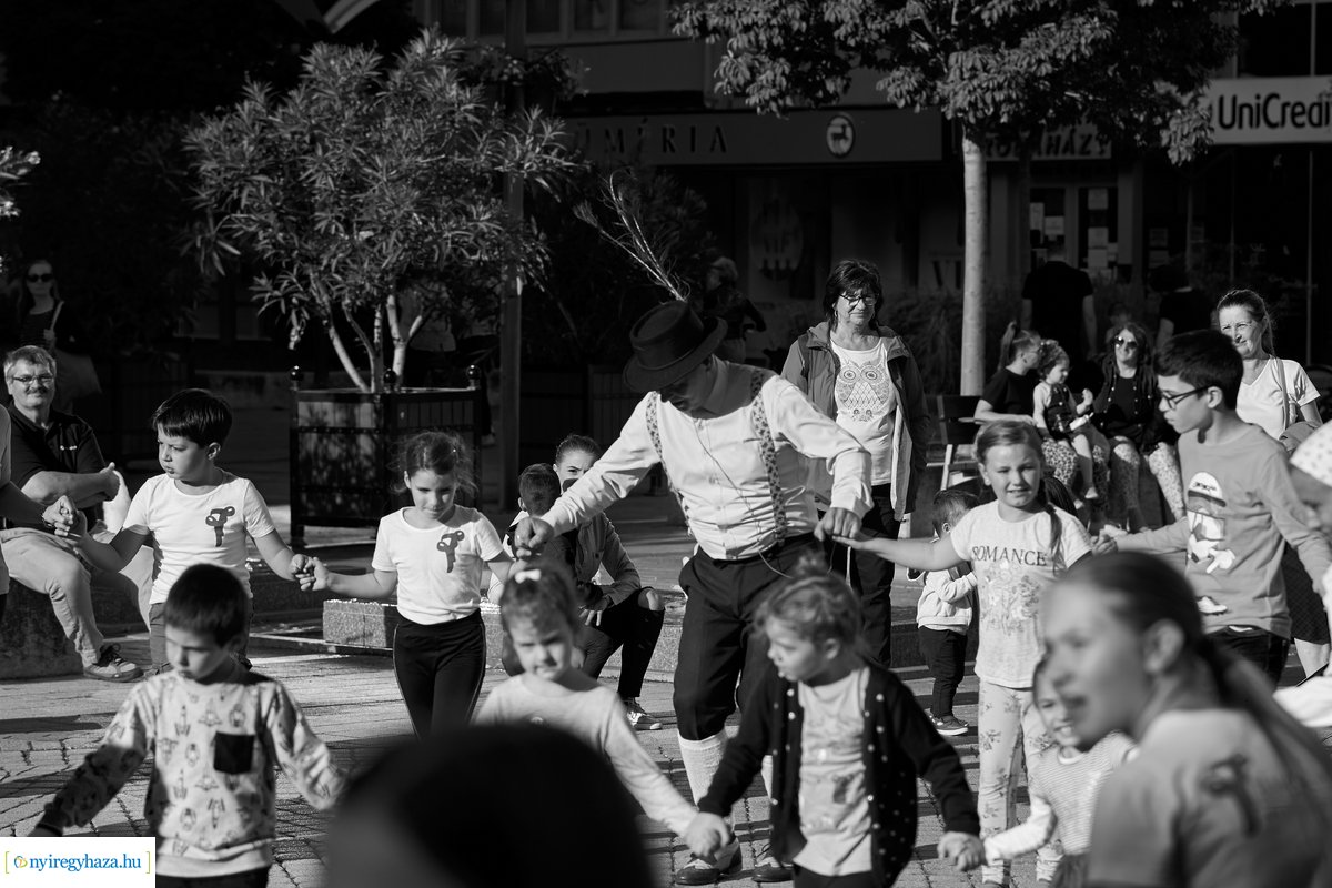 VIDOR XX. fekete-fehérben