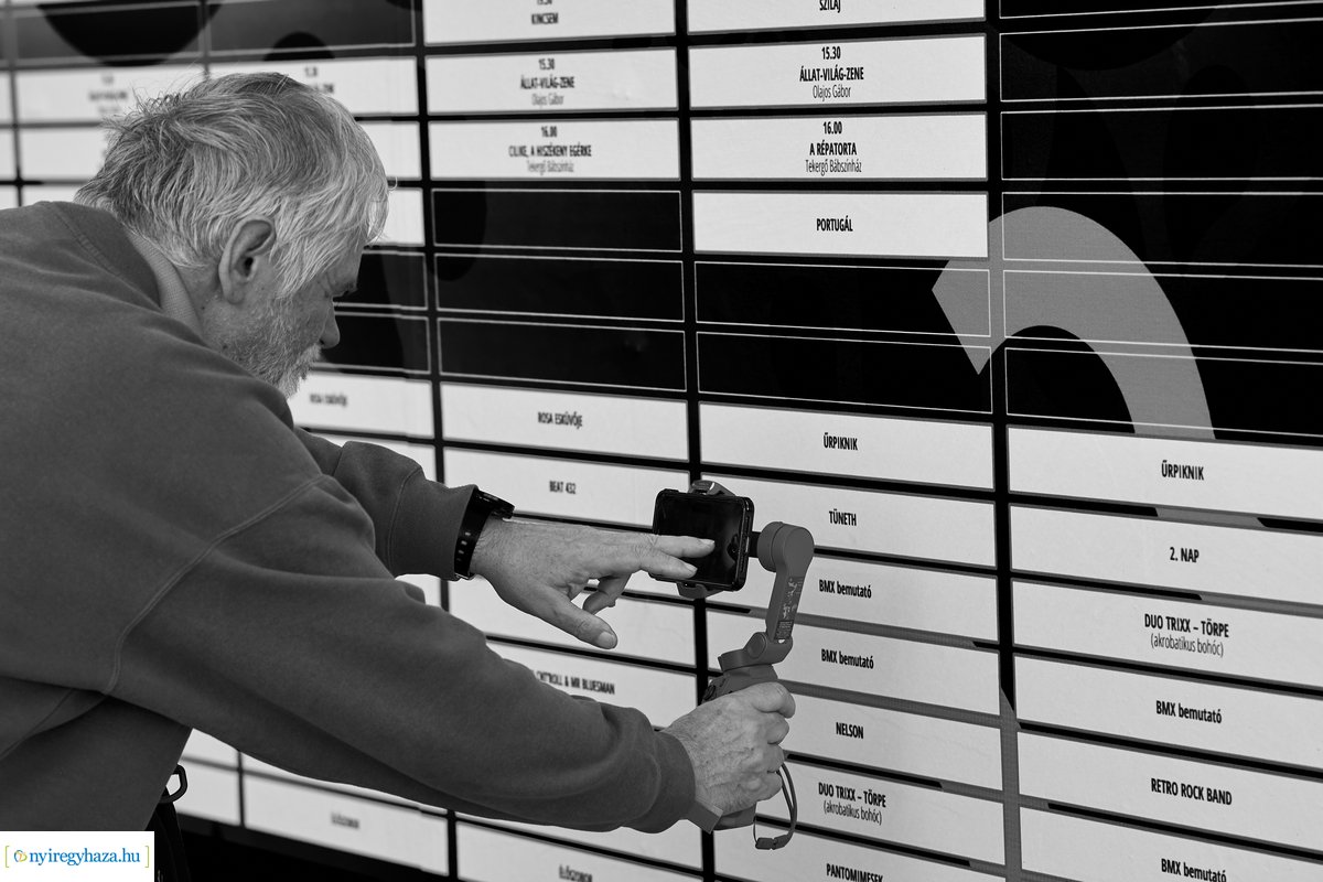 VIDOR XX. fekete-fehérben