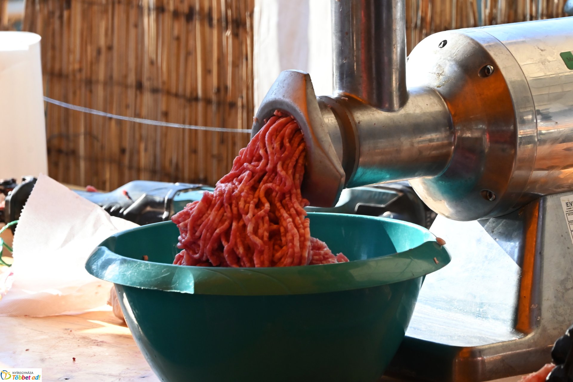 VII. Nyírségi Disznótoros Fesztivál a Sóstói Múzeumfaluban