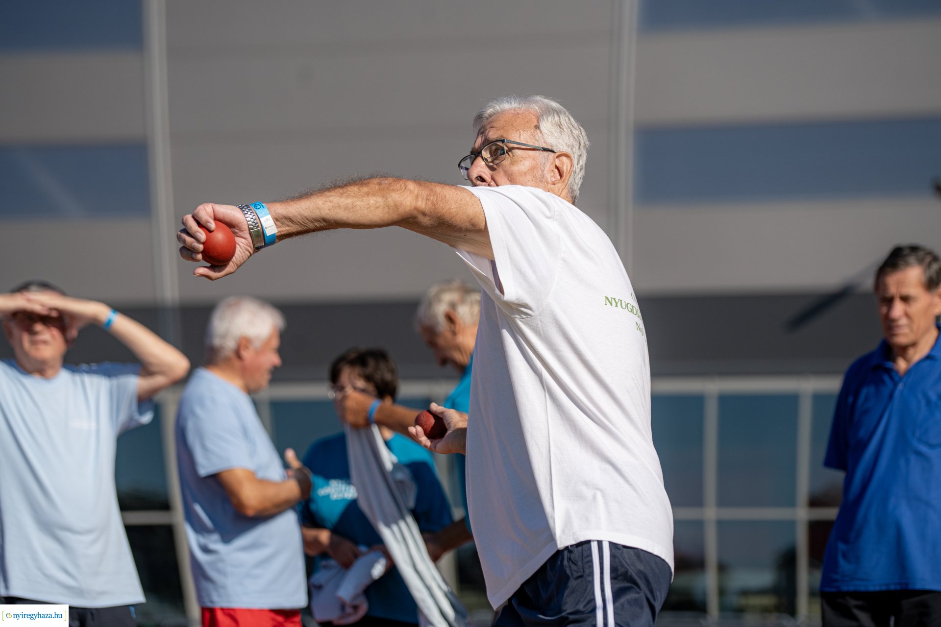 VIII. Szépkorúak Sporttalálkozója az Atlétikai Centrumban