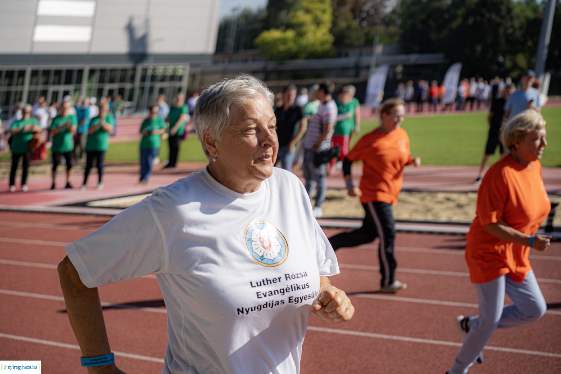 VIII. Szépkorúak Sporttalálkozója az Atlétikai Centrumban