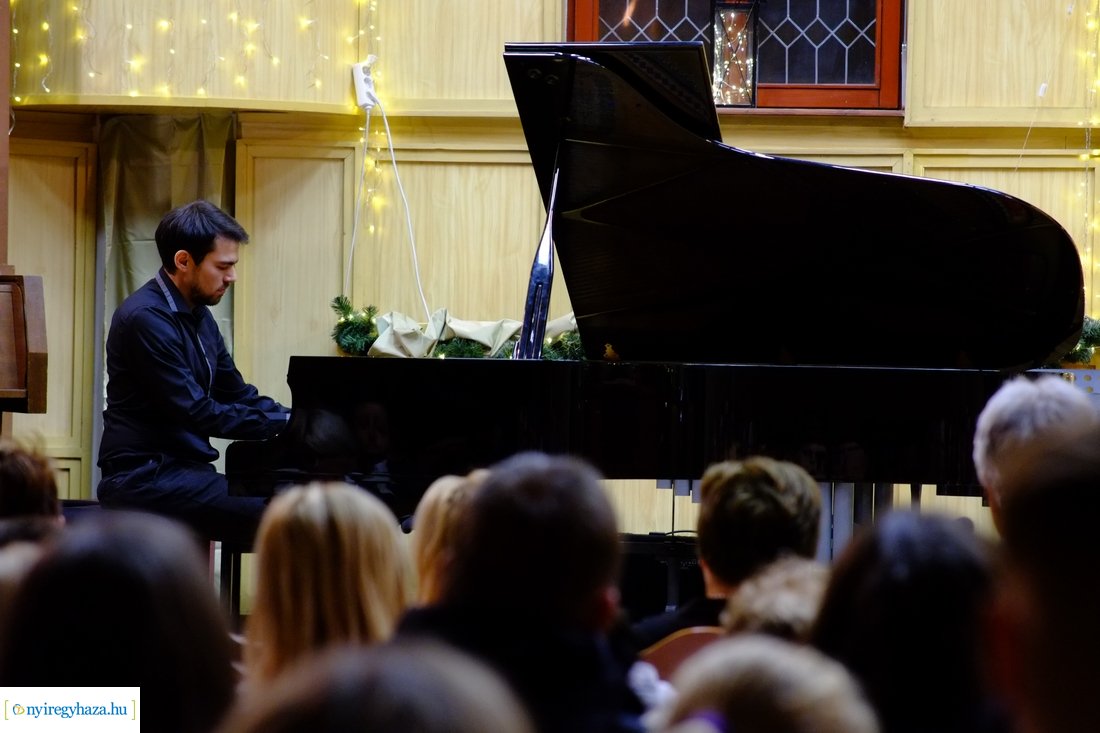 Vikár Karácsony 2022