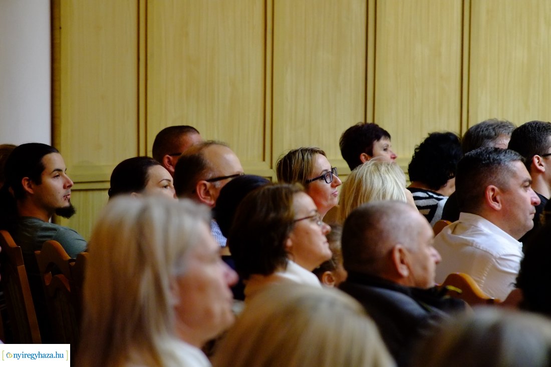 Vikár Karácsony 2022