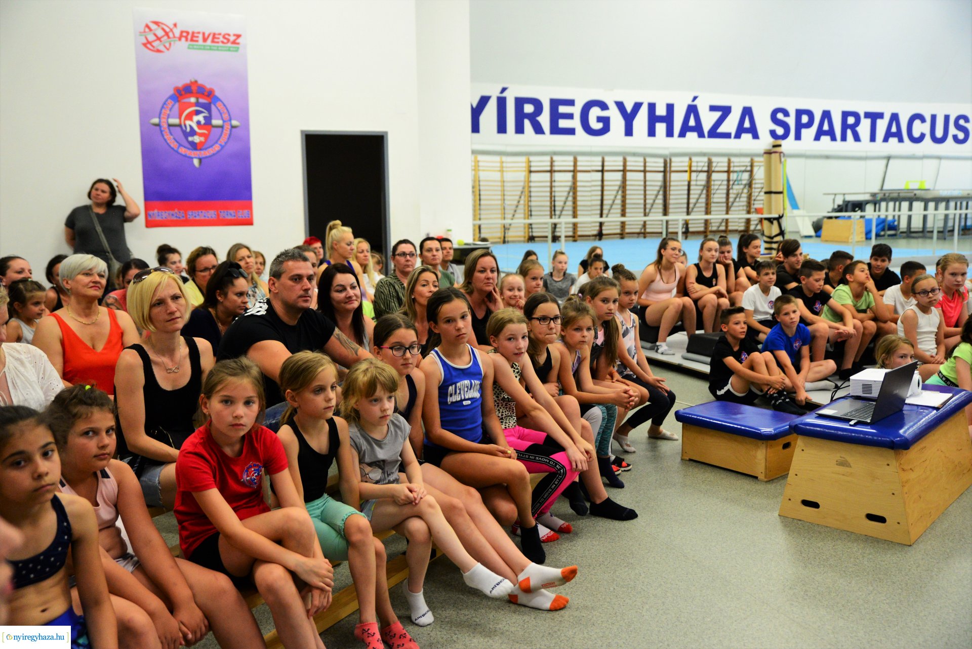 Világbajokait köszöntötte a Spartacus Torna CLub