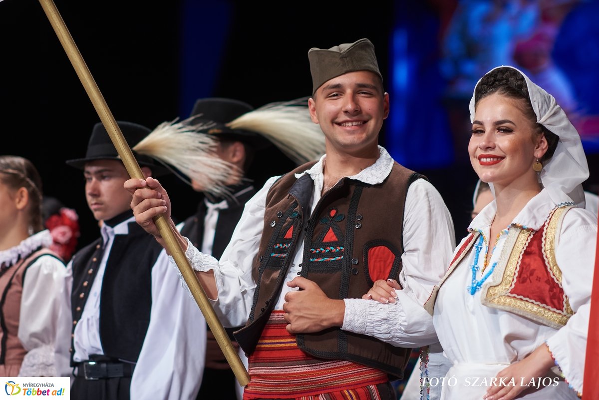 Világok tánca 2019