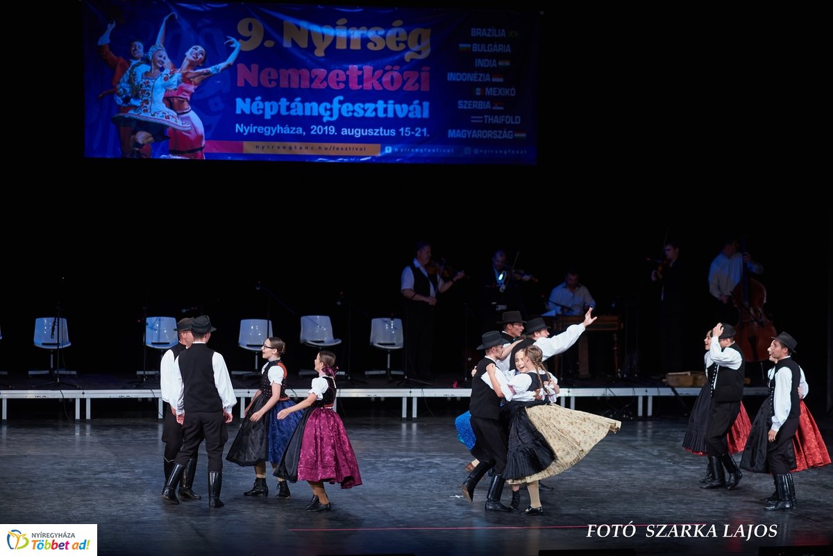 Világok tánca 2019