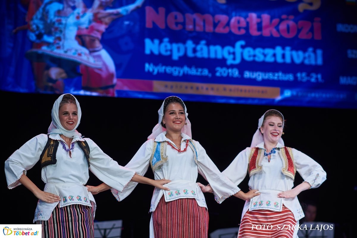 Világok tánca 2019