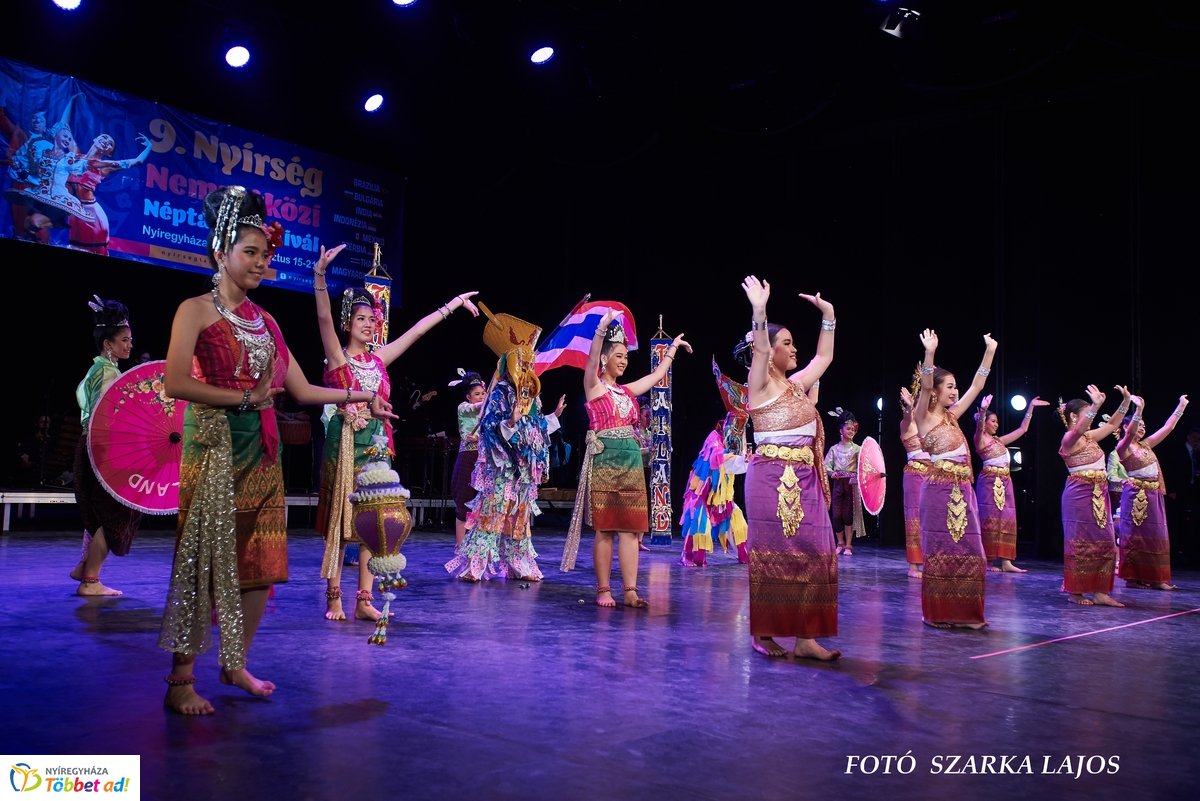 Világok tánca 2019