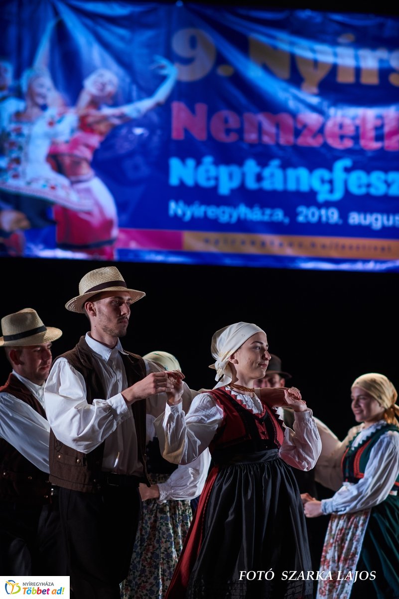 Világok tánca 2019