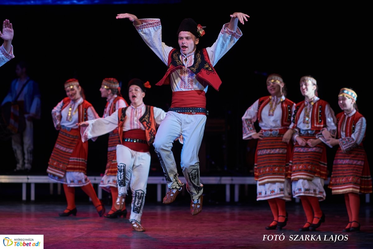 Világok tánca 2019