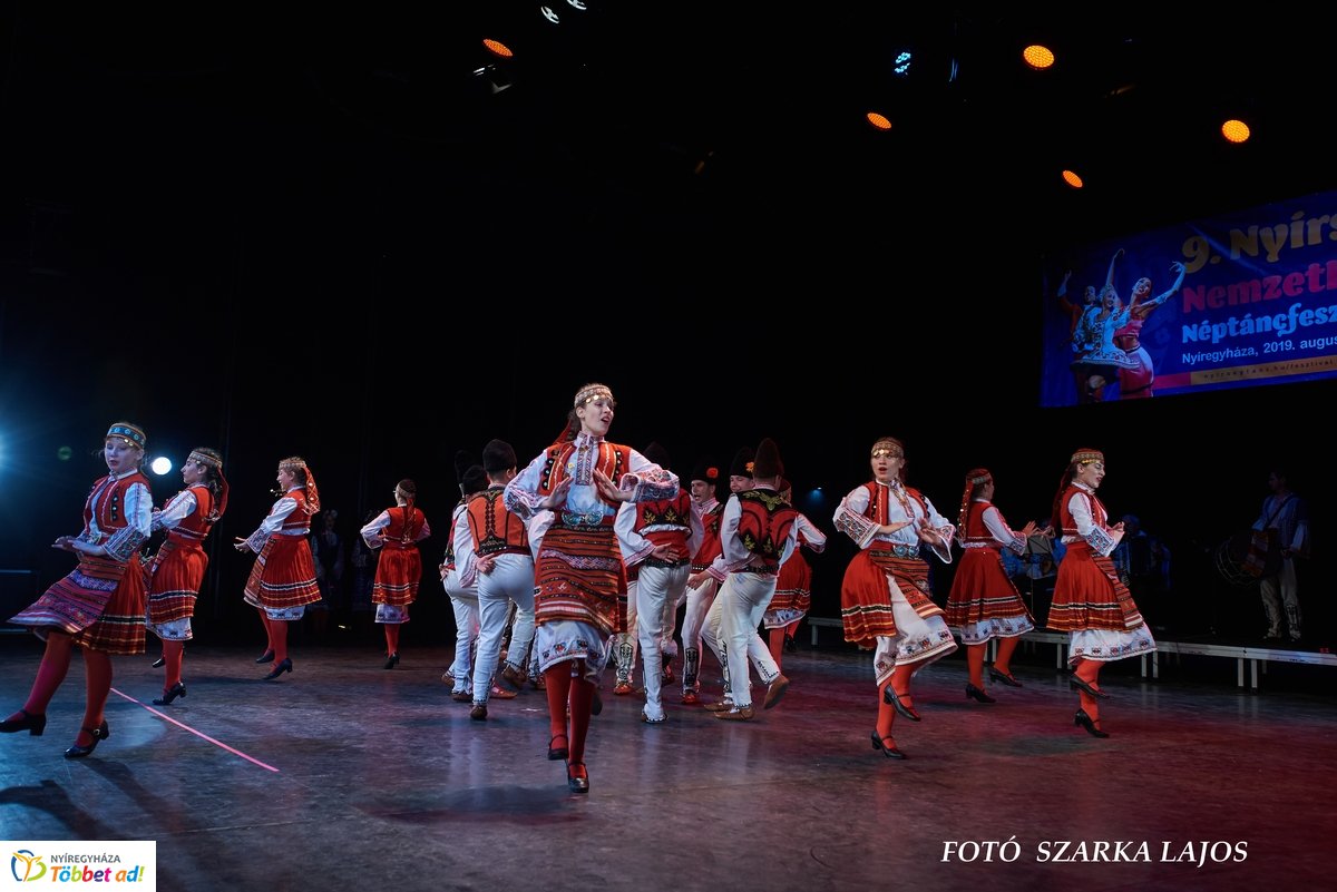 Világok tánca 2019