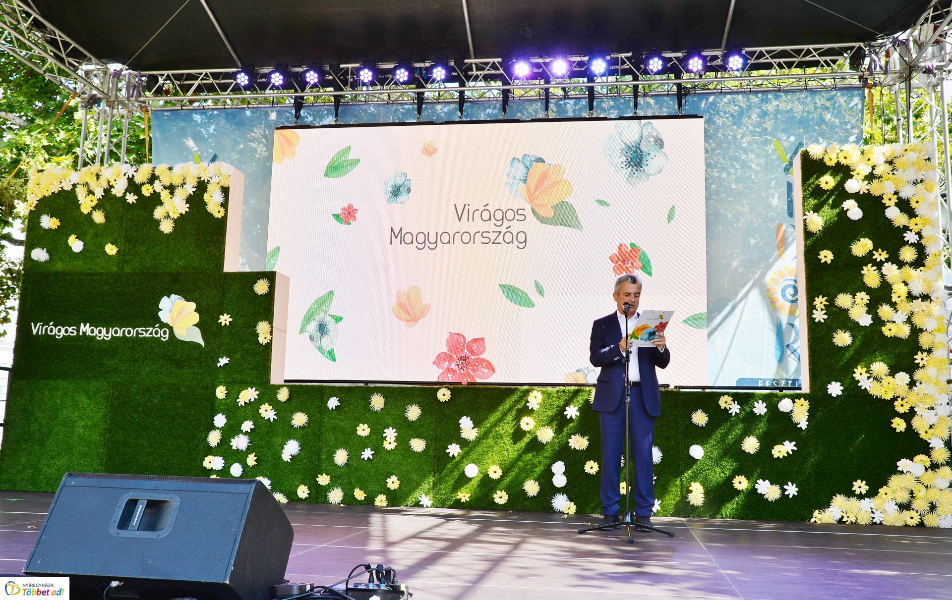 Virágos Magyarország - díjátadó a Kossuth téren