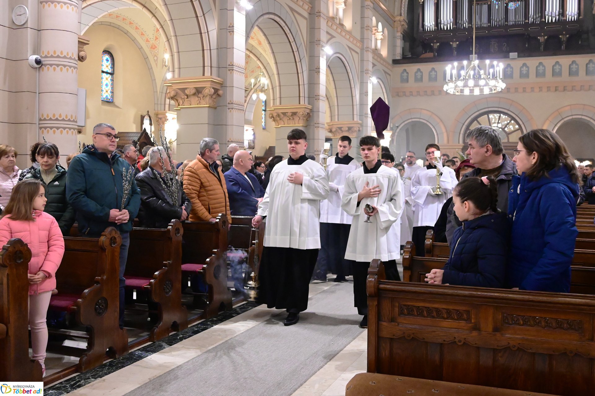Virágvasárnap a Magyarok Nagyasszonya-társszékesegyházban Nyíregyházán