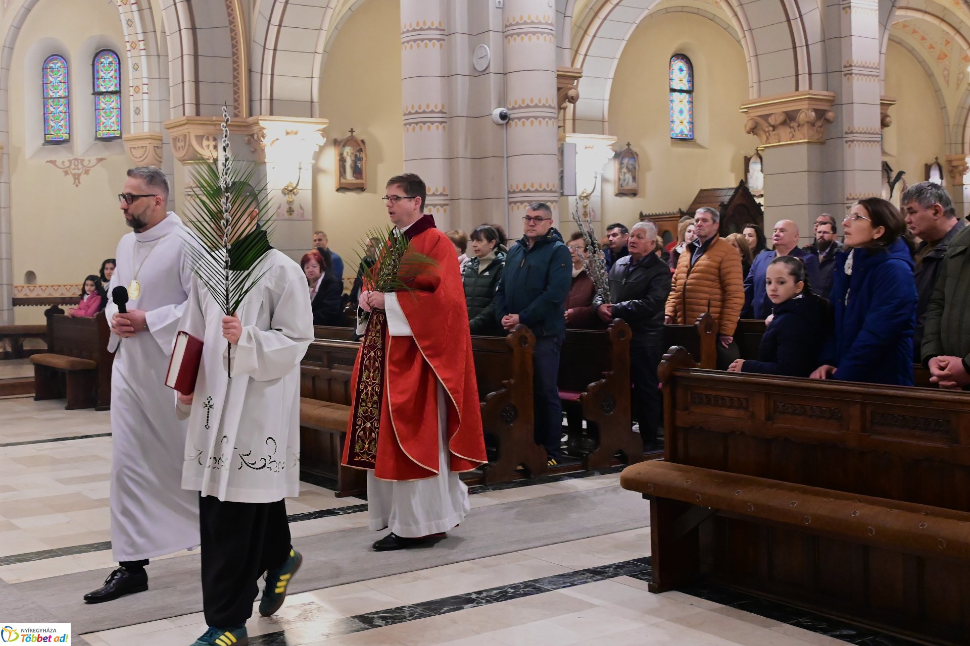 Virágvasárnap a Magyarok Nagyasszonya-társszékesegyházban Nyíregyházán