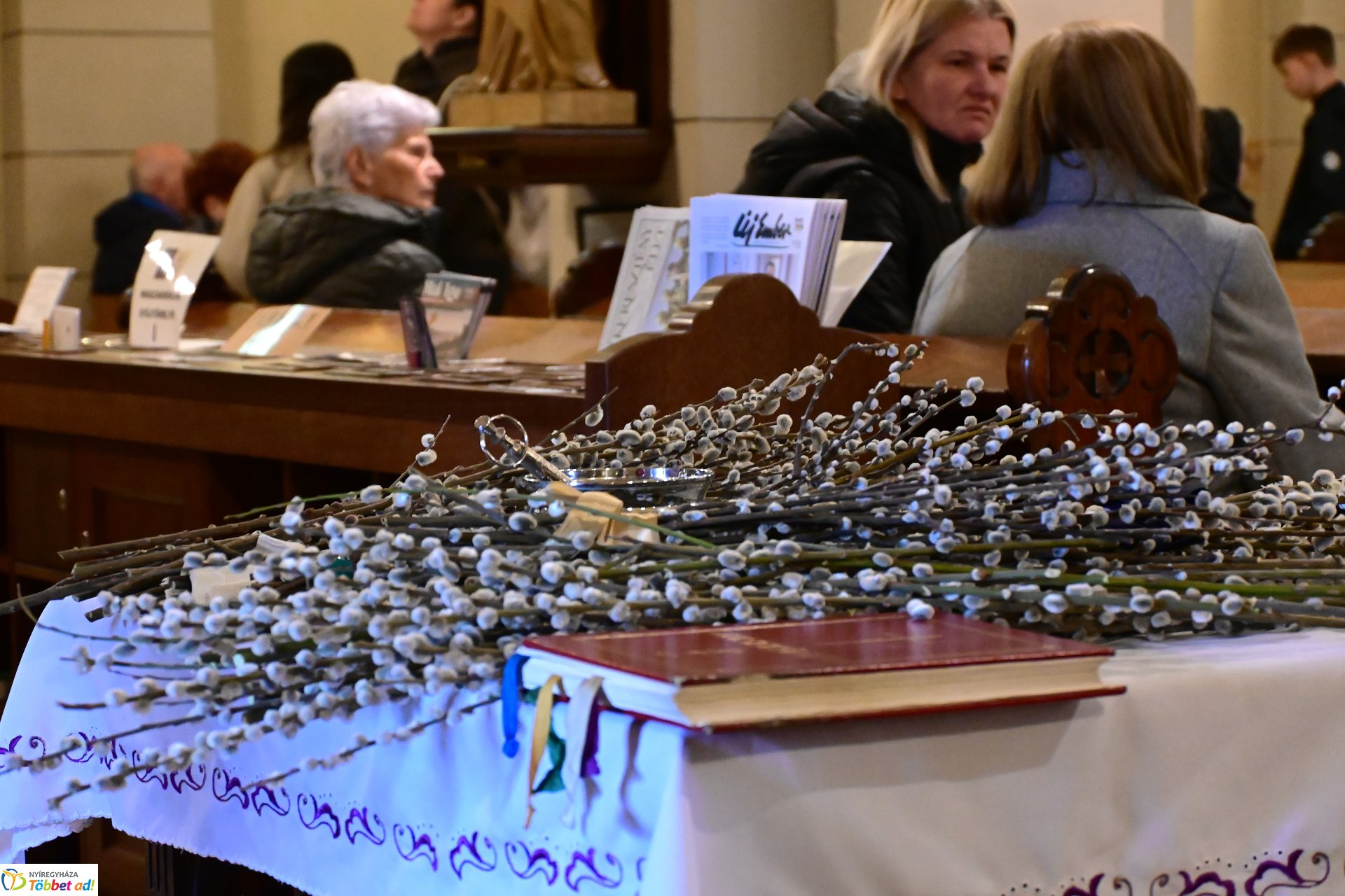 Virágvasárnap a Magyarok Nagyasszonya-társszékesegyházban Nyíregyházán