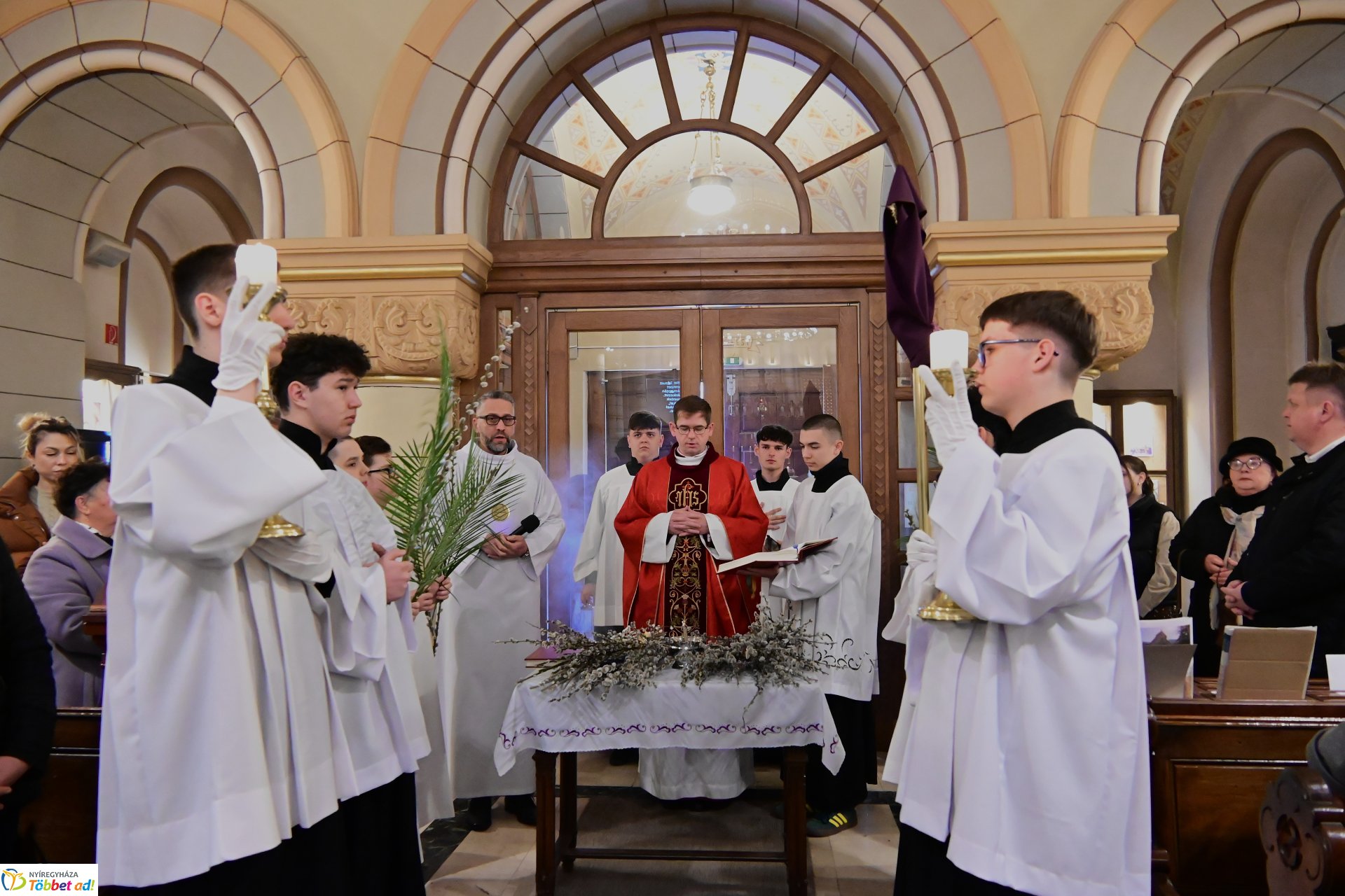 Virágvasárnap a Magyarok Nagyasszonya-társszékesegyházban Nyíregyházán