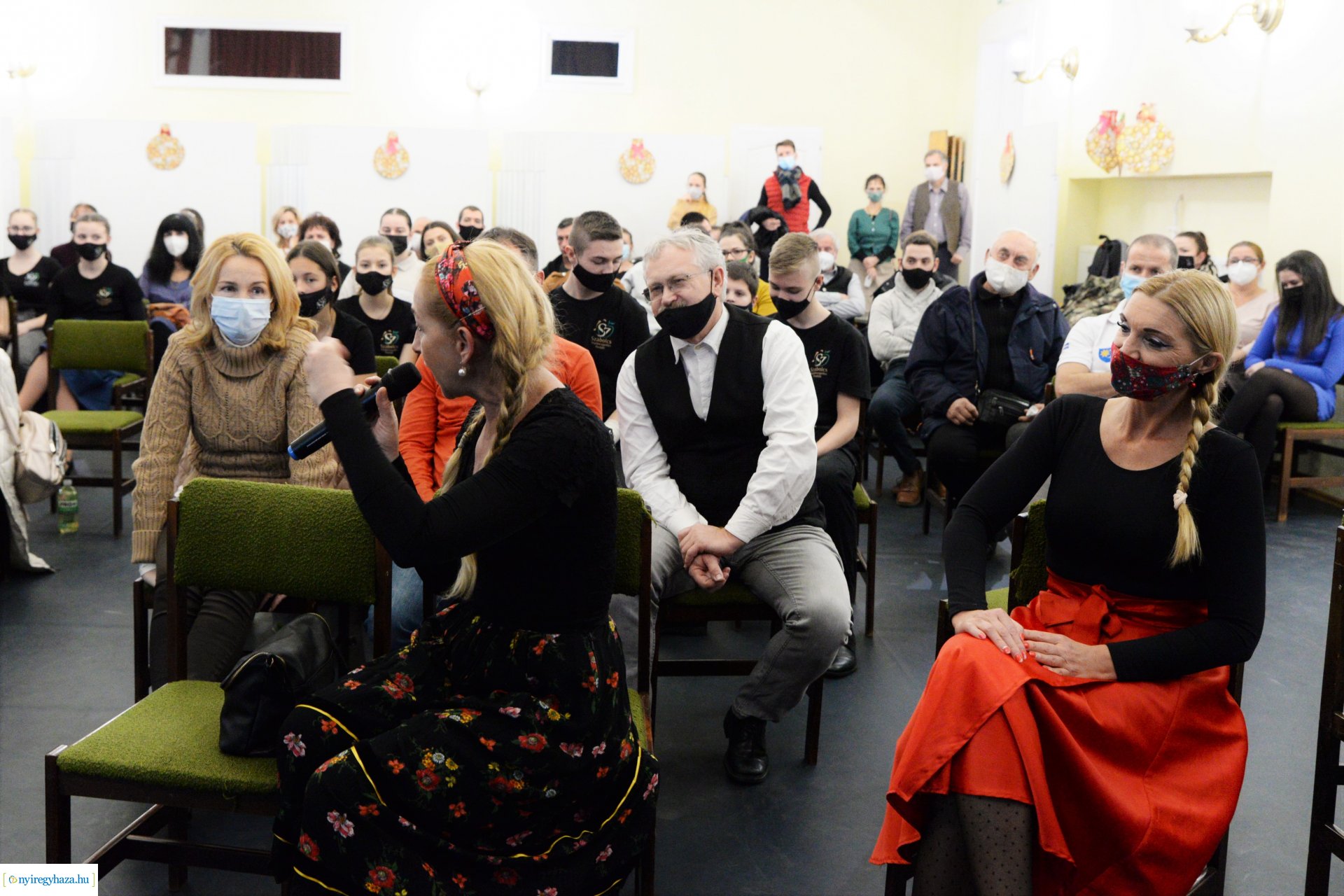   Visai táncház és néprajzi előadás a Kölyökvárban