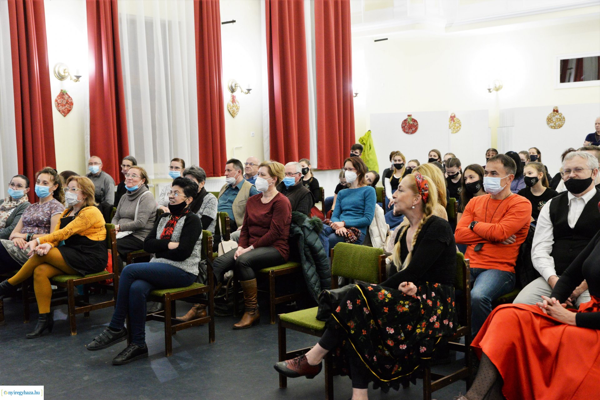   Visai táncház és néprajzi előadás a Kölyökvárban