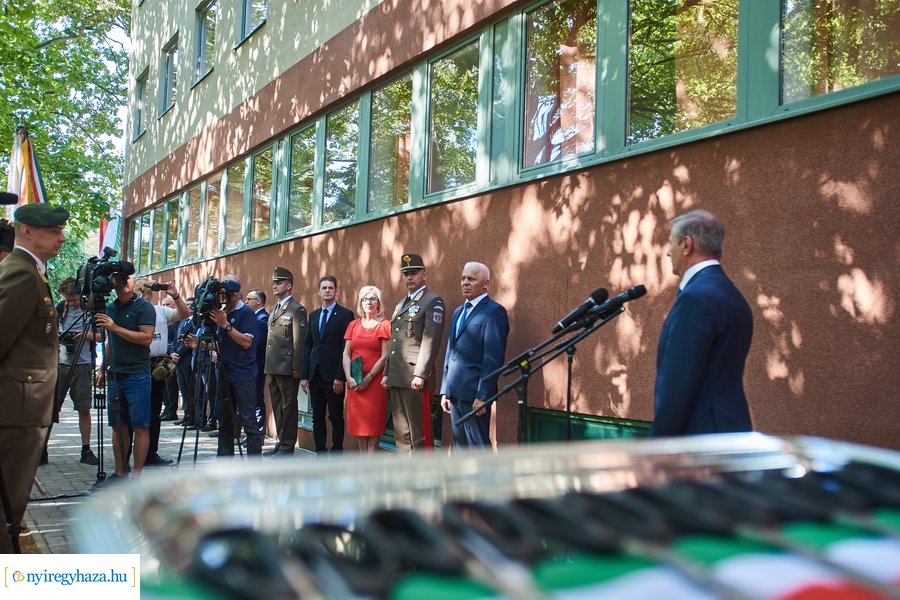 vitéz Mikecz Kálmán Honvéd Kollégium átadó