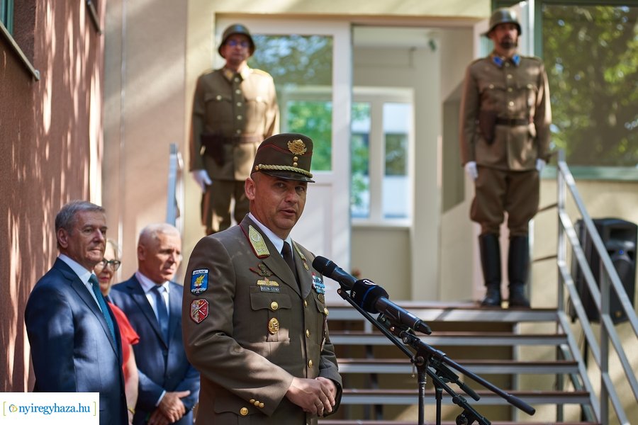 vitéz Mikecz Kálmán Honvéd Kollégium átadó