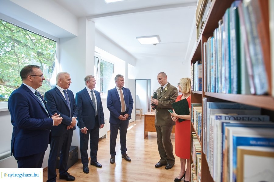 vitéz Mikecz Kálmán Honvéd Kollégium átadó