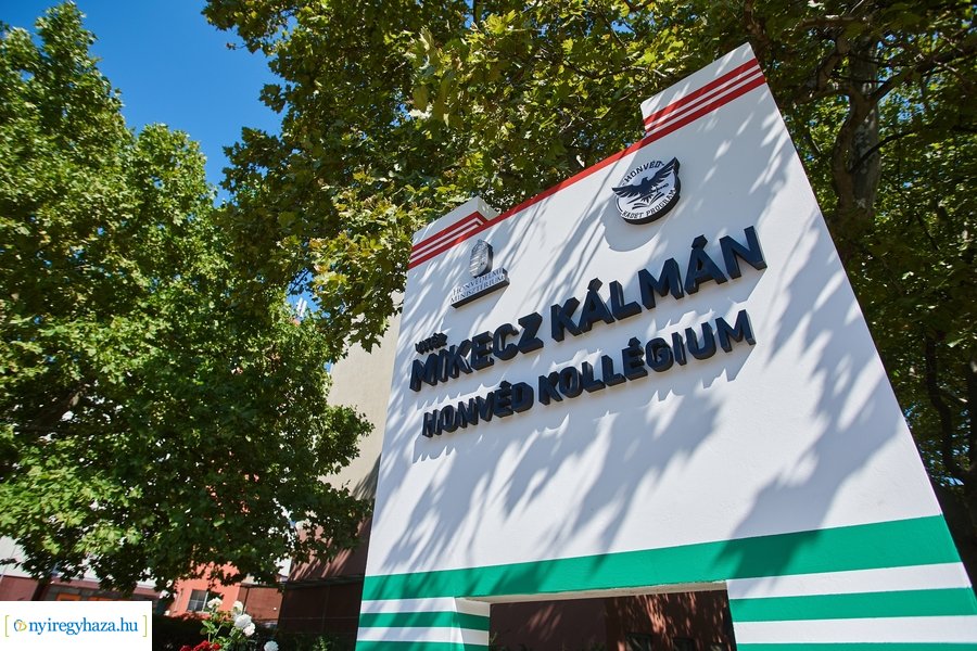 vitéz Mikecz Kálmán Honvéd Kollégium átadó