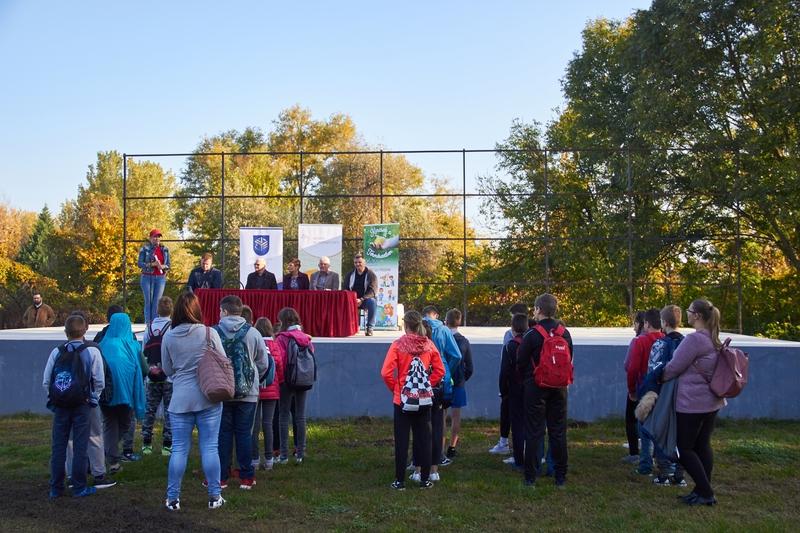 Vizesnyolcas vetélkedő a Bujtosi Városligetben