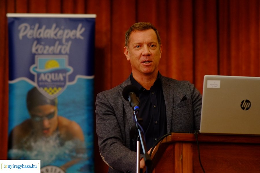 Vízilabda a Kossuth gimnáziumban