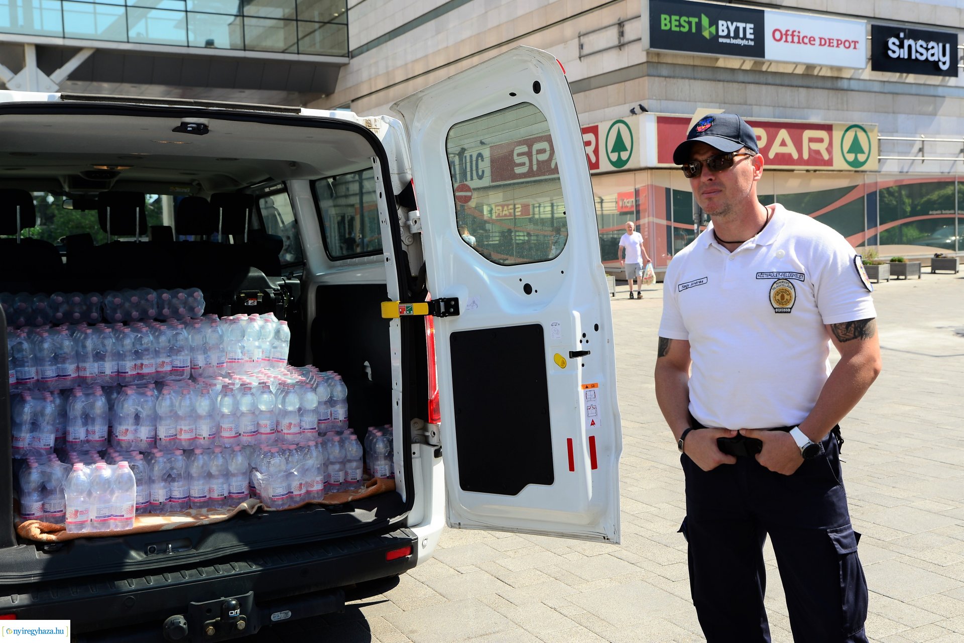 Vízosztás a kánikulában