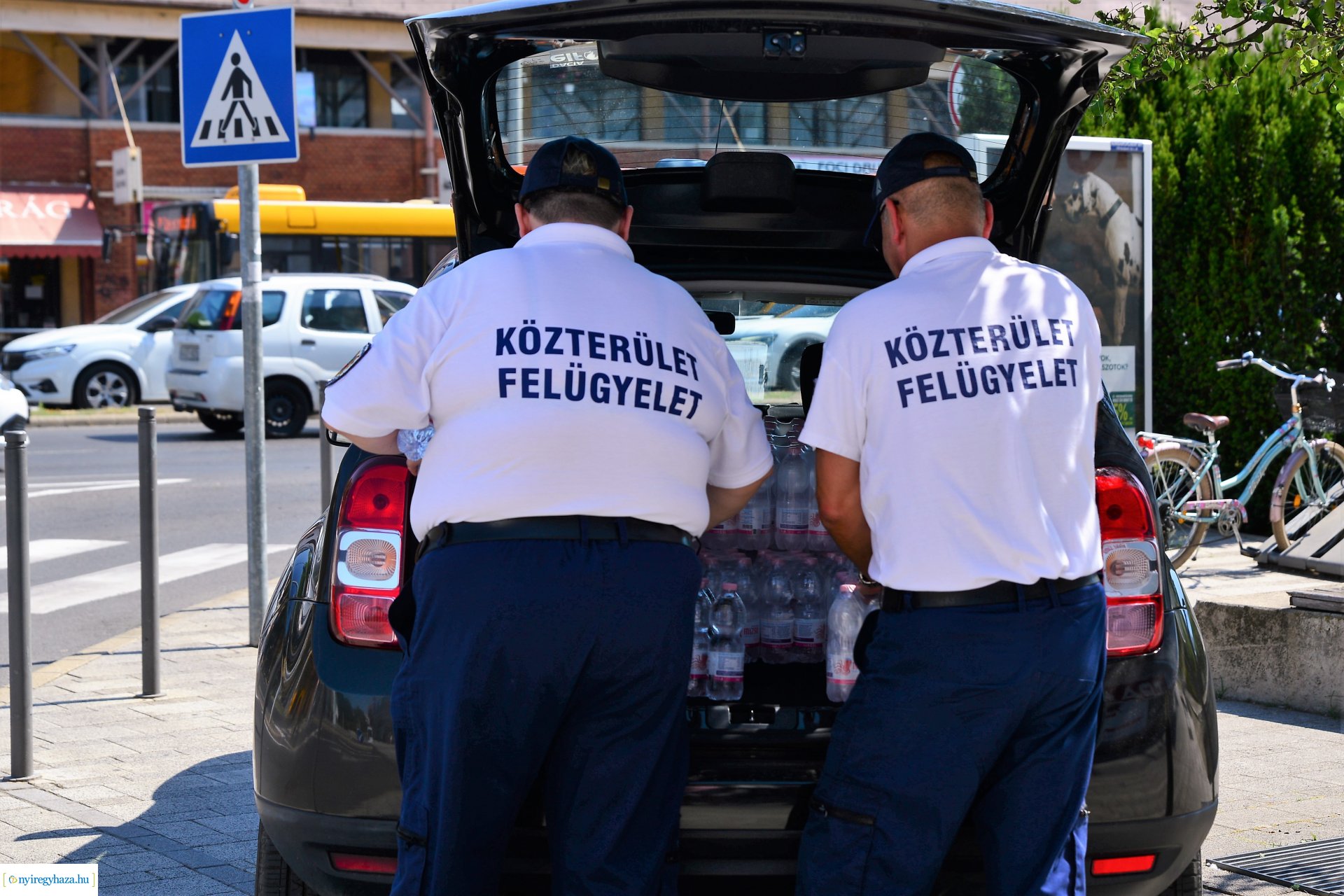 Vízosztás a kánikulában