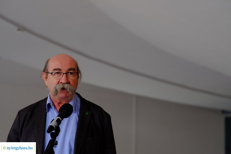 Vizuális Kultúra kiállítás az egyetemen