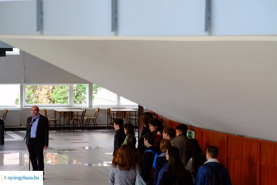 Vizuális Kultúra kiállítás az egyetemen