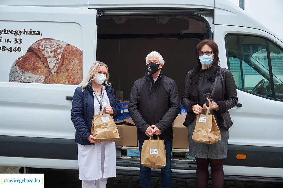 VNYE adománya a kórháznak