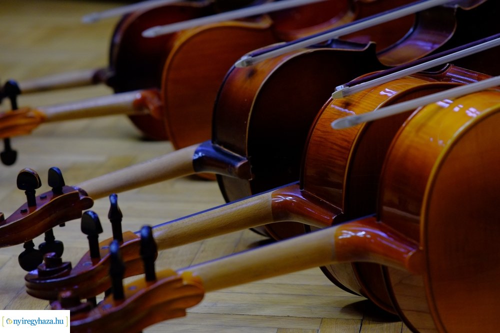 Vonós hangverseny a Vikárban