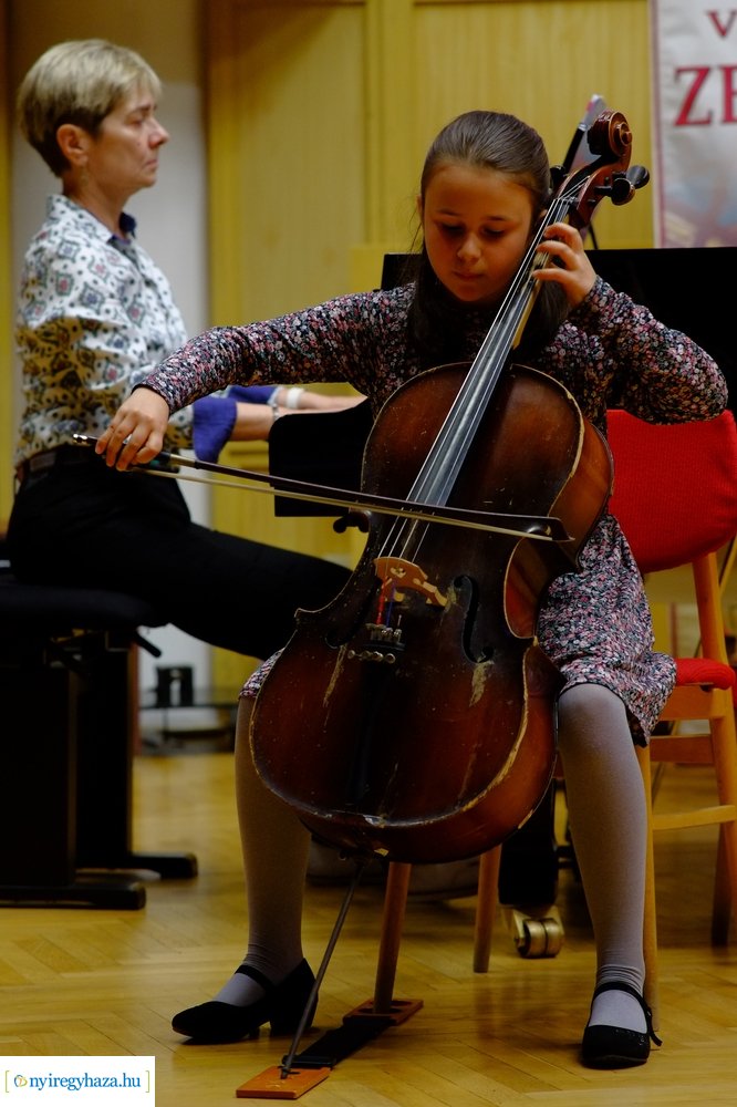 Vonós hangverseny a Vikárban