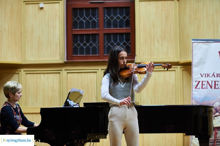 Vonós tanszaki hangverseny a Vikárban - 20230124