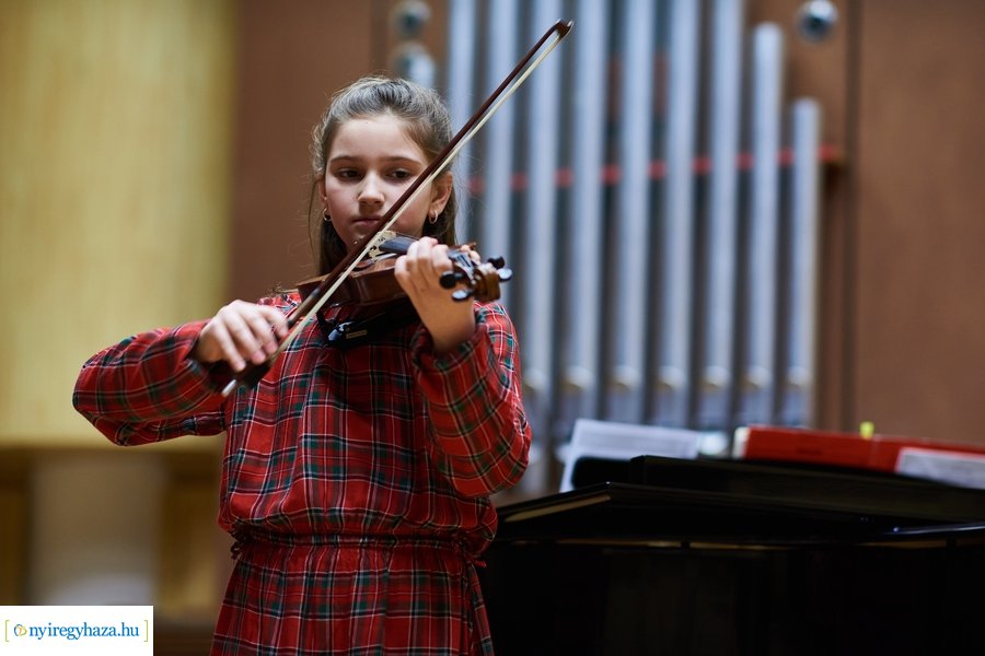 Vonós tanszaki hangverseny a Vikárban - 20230124