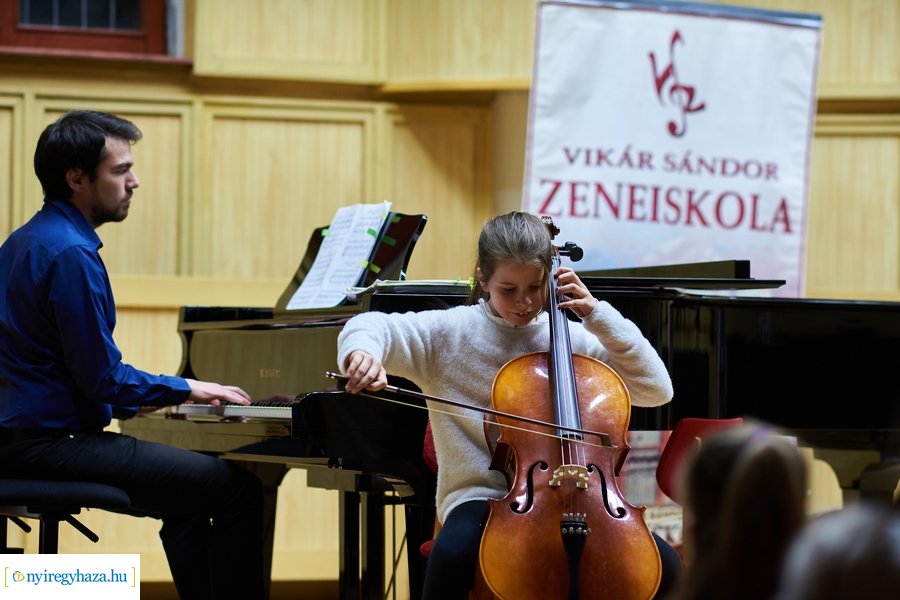 Vonós tanszaki hangverseny a Vikárban - 20230124