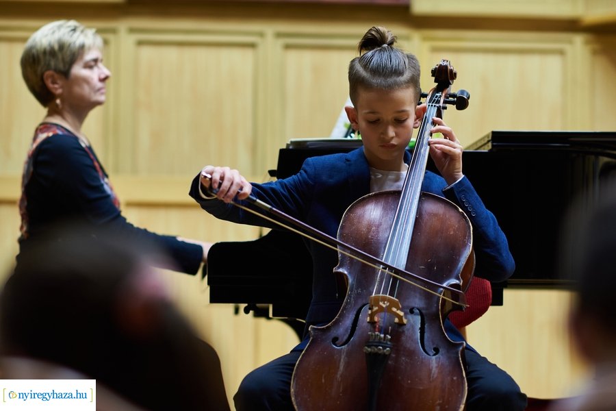 Vonós tanszaki hangverseny a Vikárban - 20230124