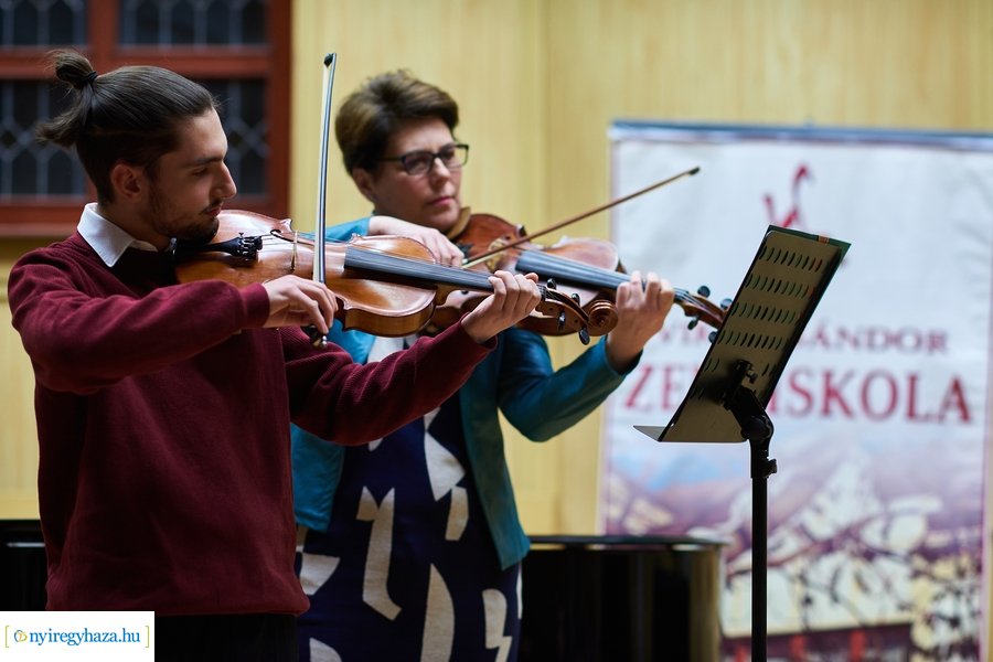 Vonós tanszaki hangverseny a Vikárban - 20230124
