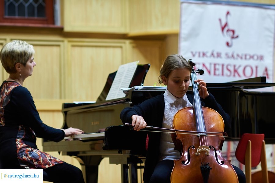 Vonós tanszaki hangverseny a Vikárban - 20230124