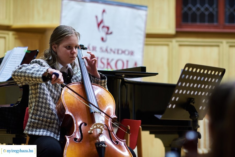 Vonós tanszaki hangverseny a Vikárban - 20230124