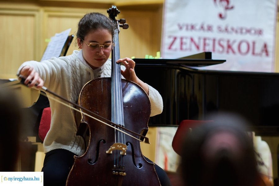 Vonós tanszaki hangverseny a Vikárban - 20230124