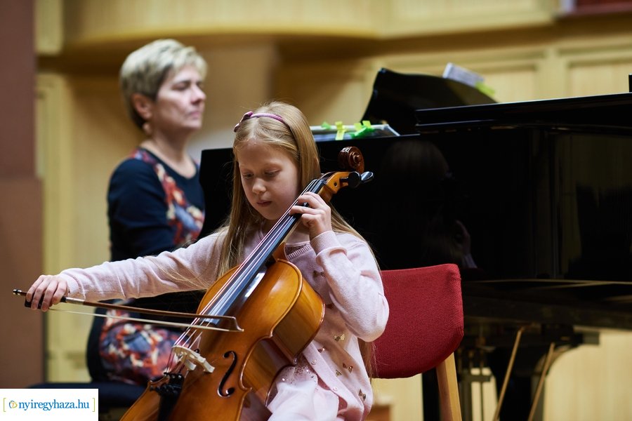 Vonós tanszaki hangverseny a Vikárban - 20230124